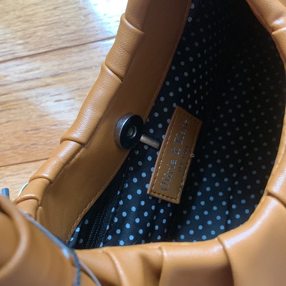 Scrunch Handle Shoulder Bag - Picture 7 of 8